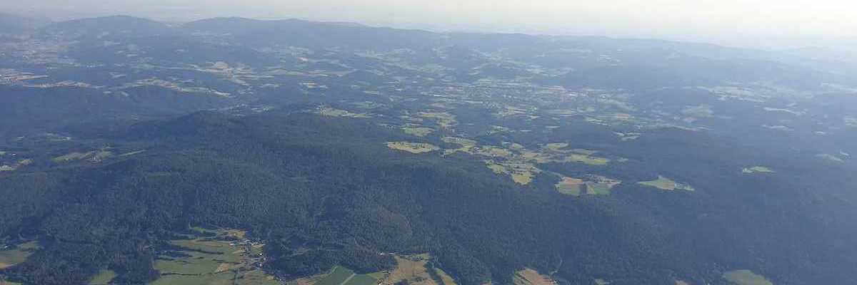 Flugwegposition um 17:00:34: Aufgenommen in der Nähe von Regen, Deutschland in 2136 Meter